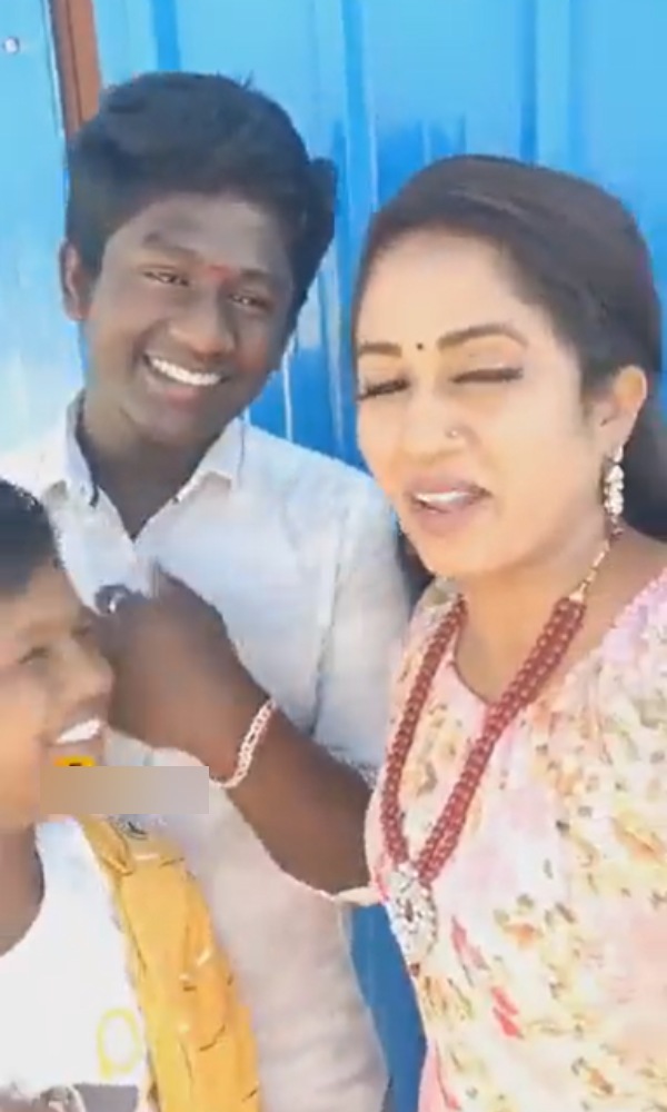 இறுதிவரை களத்தில் நின்ற தாமரை 