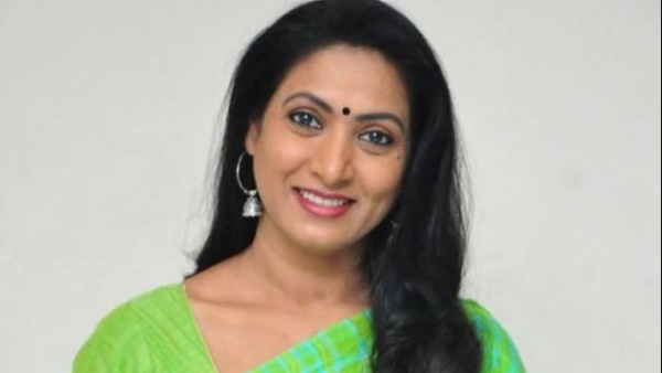 ஆபாசமாக பேசினார்கள்