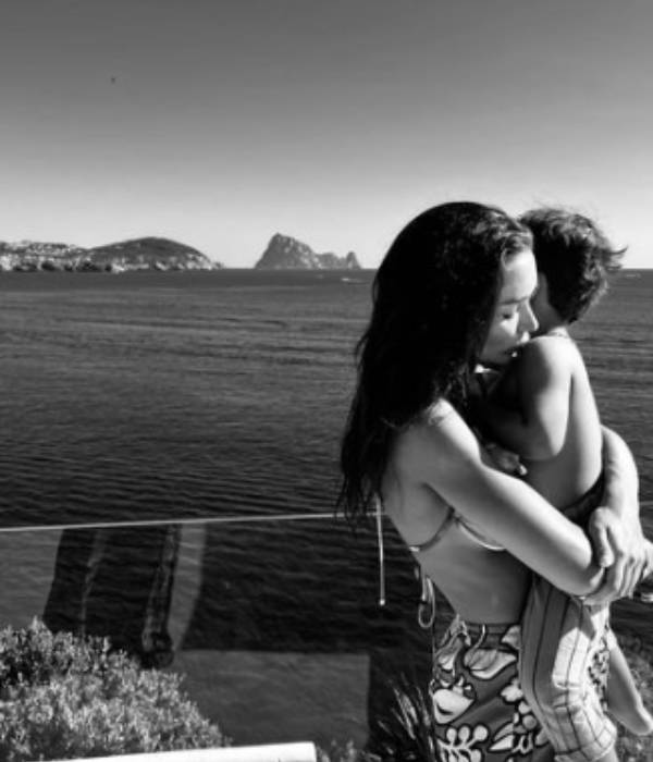 ஆண் குழந்தைக்கு அம்மா