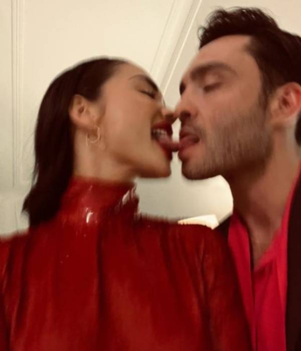 இன்னொரு நடிகருடன் காதல்