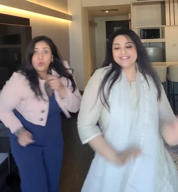 குவியும் லைக்ஸ் 