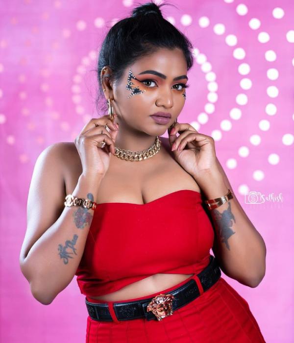 காமெடி டு கிளாமர் 