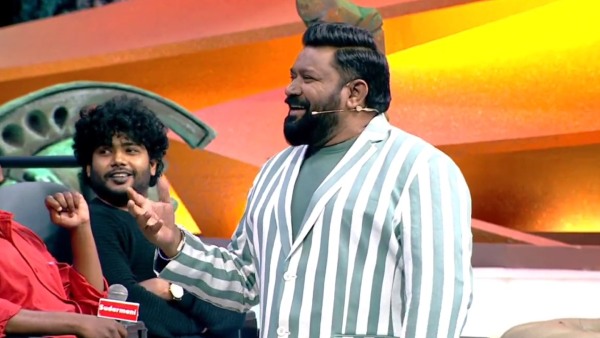 நீயா நானா ஷோ 