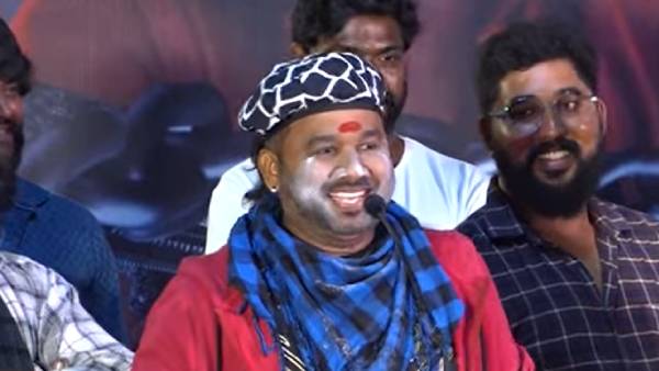 ஓவராத்தான் போறாரு