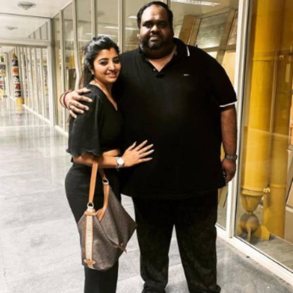 ரவீந்தர் -மகாலட்சுமி ஜோடி 