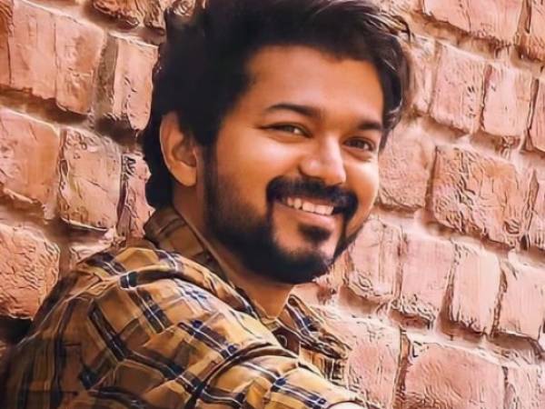 யாரையும் பாலோ செய்யாத விஜய் 