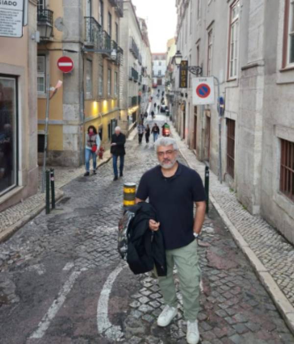 உலகம் சுற்றும் அஜித்குமார் 