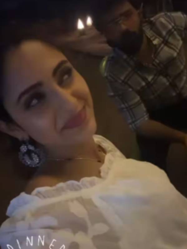 காதலருடன் டேட்டிங்