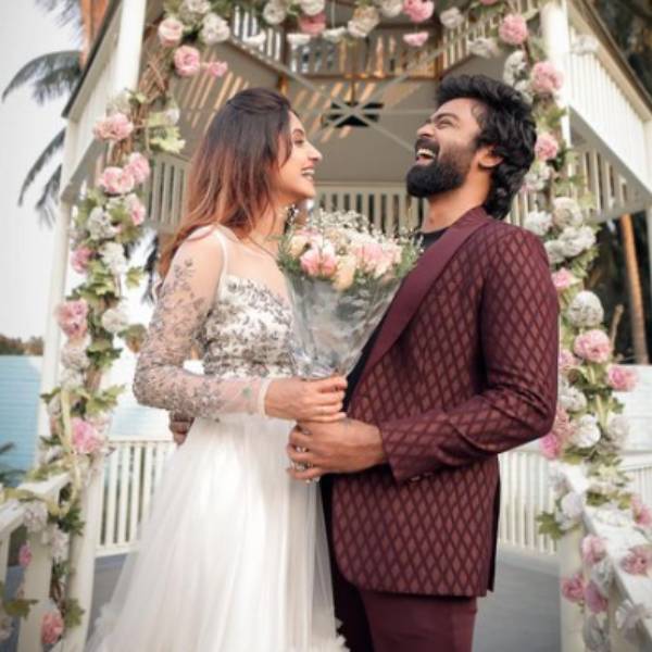 காதலனை அறிமுகப்படுத்திய ஆயிஷா