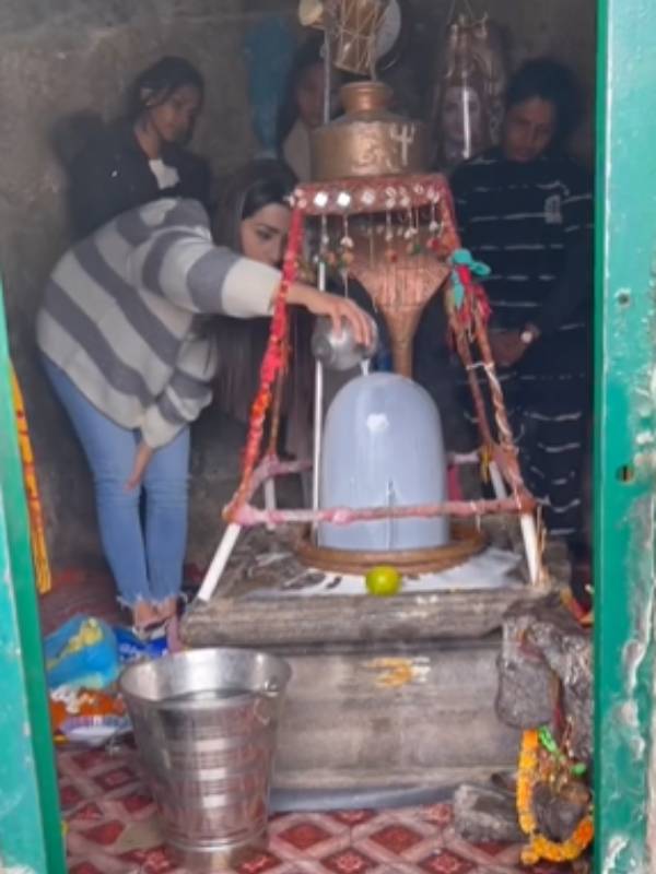 சோழ இளவரசி ஆச்சே சோழ இளவரசி ஆச்சே