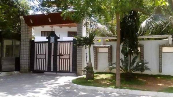 விஐபி ஏரியா