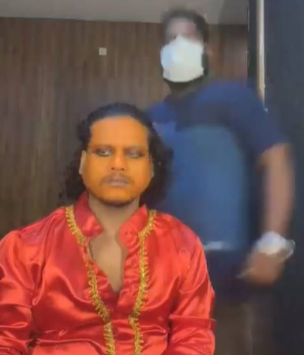 காந்தாரா லுக்கில் புகழ் 