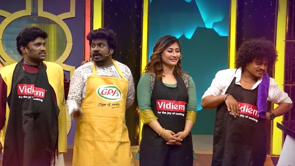 ரசிகர்கள் காத்திருப்பு 