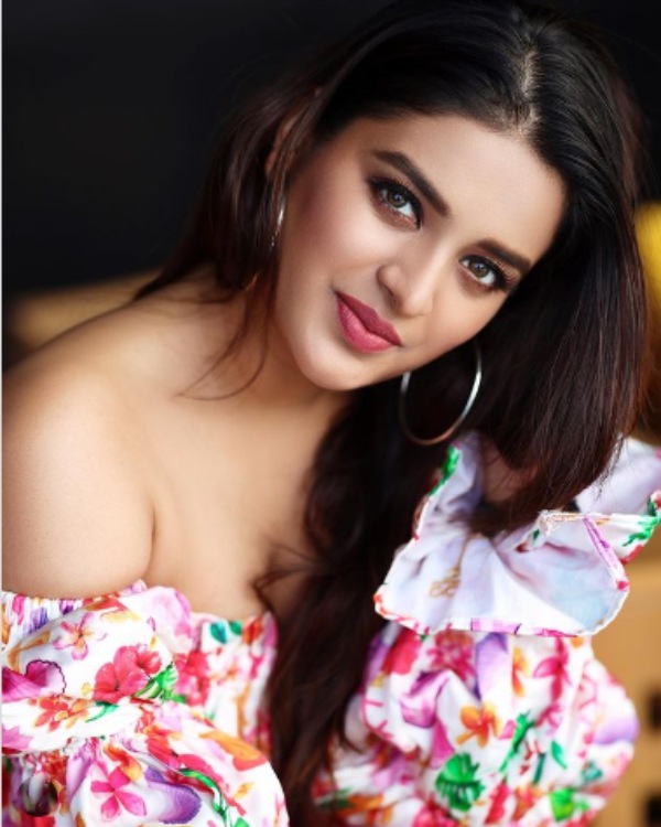 உதயநிதிக்கு ஜோடியாக