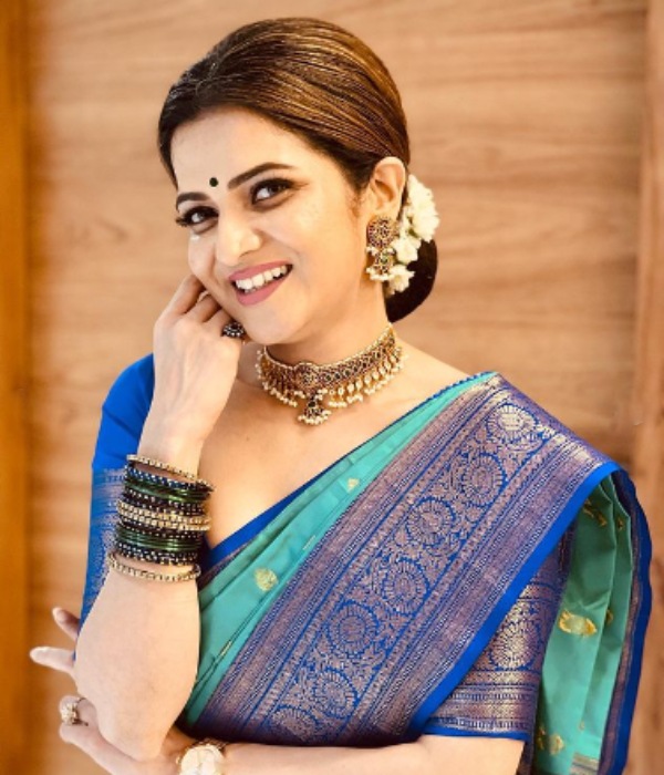 தொகுப்பாளினி திவ்யதர்ஷினி