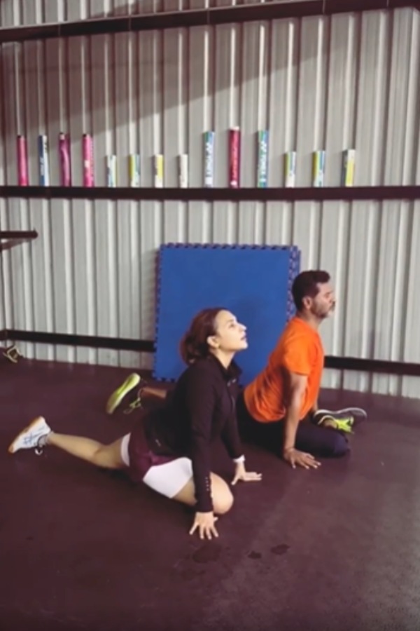 அப்பாவுடன் மகன்கள் அப்பாவுடன் மகன்கள்