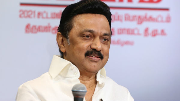 முதல்வருடன் செல்ஃபி 
