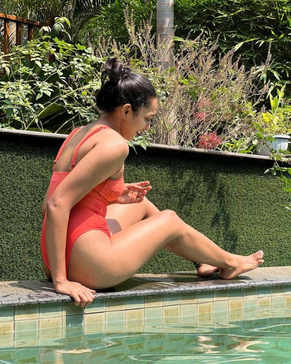 ரகிட ரகிட பாடலுக்கு