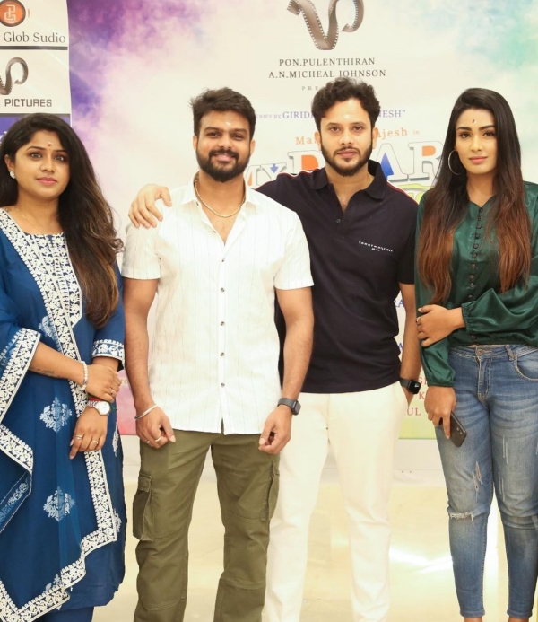 உமன் சென்ட்ரிக் படங்களில் 