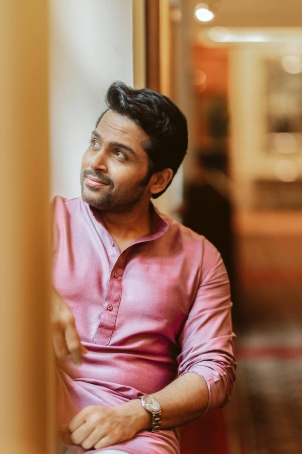 நடிகர் கார்த்தி 