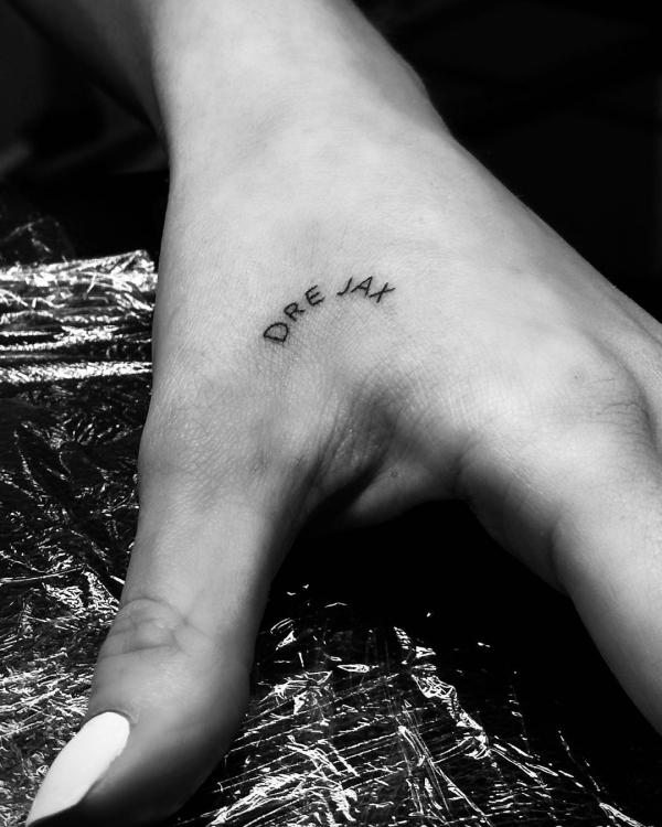 ஏகப்பட்ட இடங்களில் 