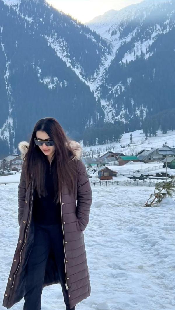 கடுமையான குளிரில் லியோ சூட்டிங் கடுமையான குளிரில் லியோ சூட்டிங்