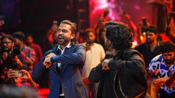 லிரிக்ஸ் சர்ச்சை 