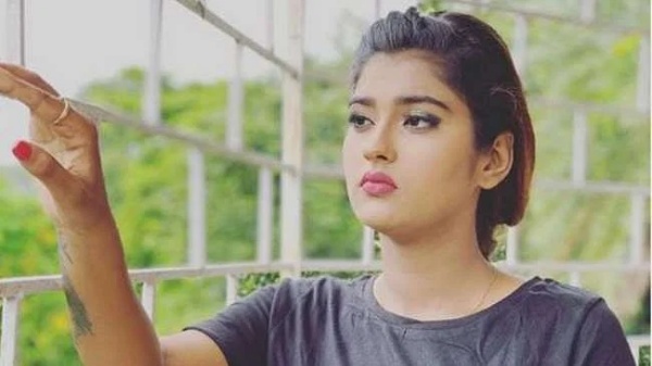 காதலர் தான் காரணமா