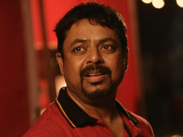 தொலைக்காட்சியில் தொகுப்பாளராக ஜேம்ஸ் வசந்தன் 