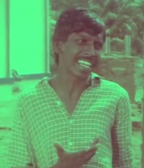 ஷூட்டிங் ஸ்பாட்டில் கைத்தட்டு வாங்கிய வடிவேலு ஷூட்டிங் ஸ்பாட்டில் கைத்தட்டு வாங்கிய வடிவேலு