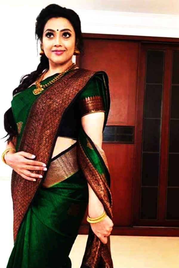கண்ணழகி என்று புகழப்பட்ட மீனா 