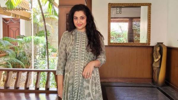 முன்னணி ஹீரோக்களுடன் ஜோடி 