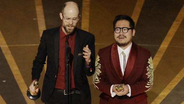 டேனியல் க்வானும், டேனியல் ஸ்கெய்னெர்ட்டும் 