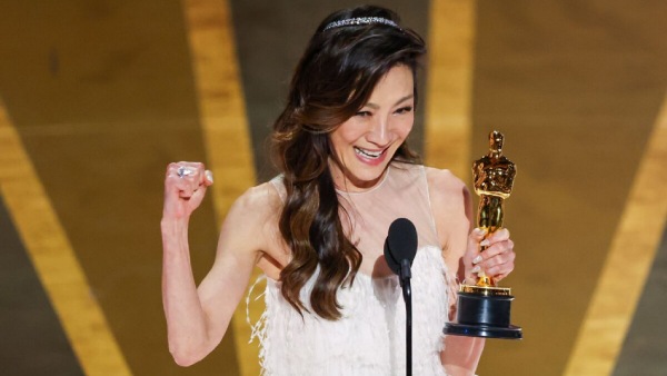 ஆசிய நடிகை ஆசிய நடிகை