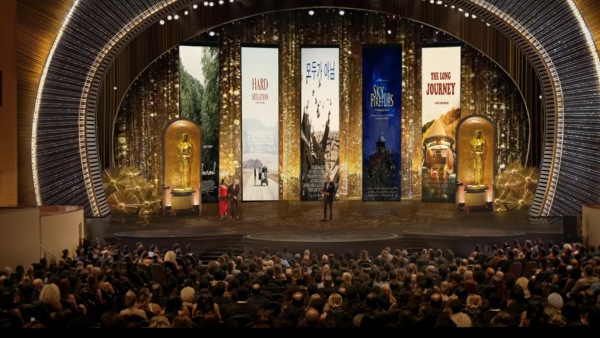 And the Oscar Goes To... And the Oscar Goes To...