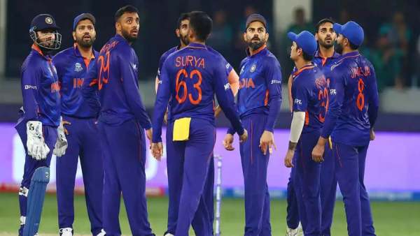 இந்திய பவுலர்கள் அசத்தல் 