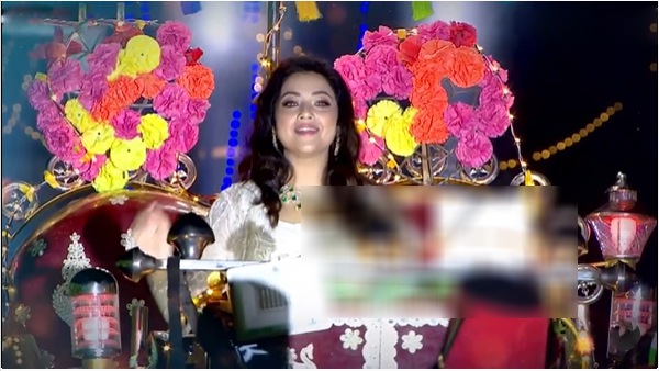 ஏராளமான நடிகர்கள் பங்கேற்பு 