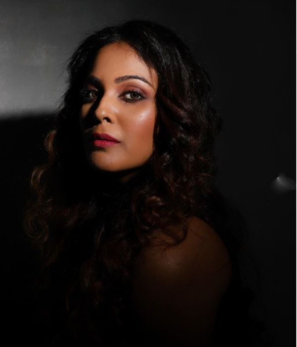 நடிகை சாந்தினி தமிழரசன்