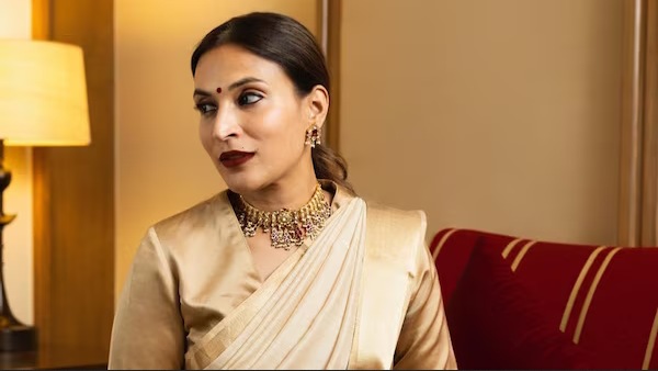 கொஞ்சம் கொஞ்சமாக நகை திருடினார்