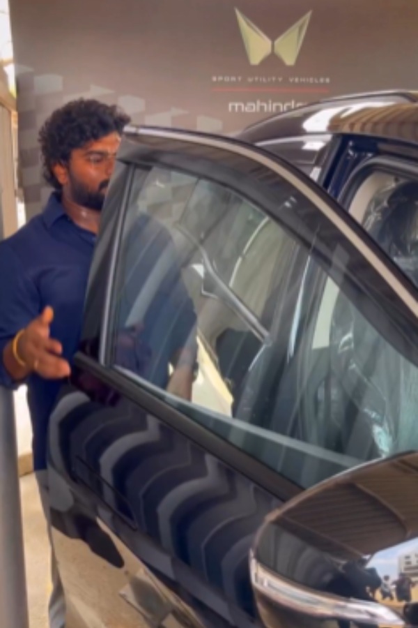  விலை இத்தனை லட்சமா?