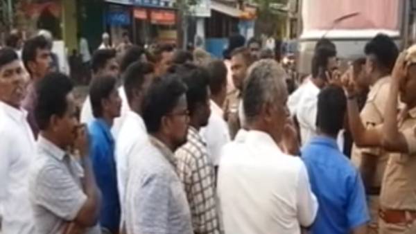 கிராம மக்கள் விரட்டியடிப்பு கிராம மக்கள் விரட்டியடிப்பு