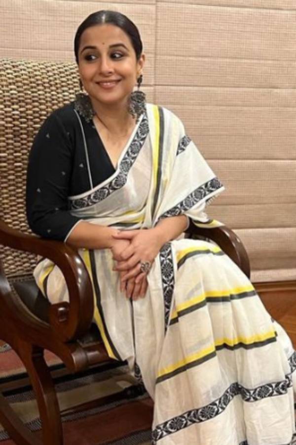 ஹோட்டலுக்கு அழைத்தார்