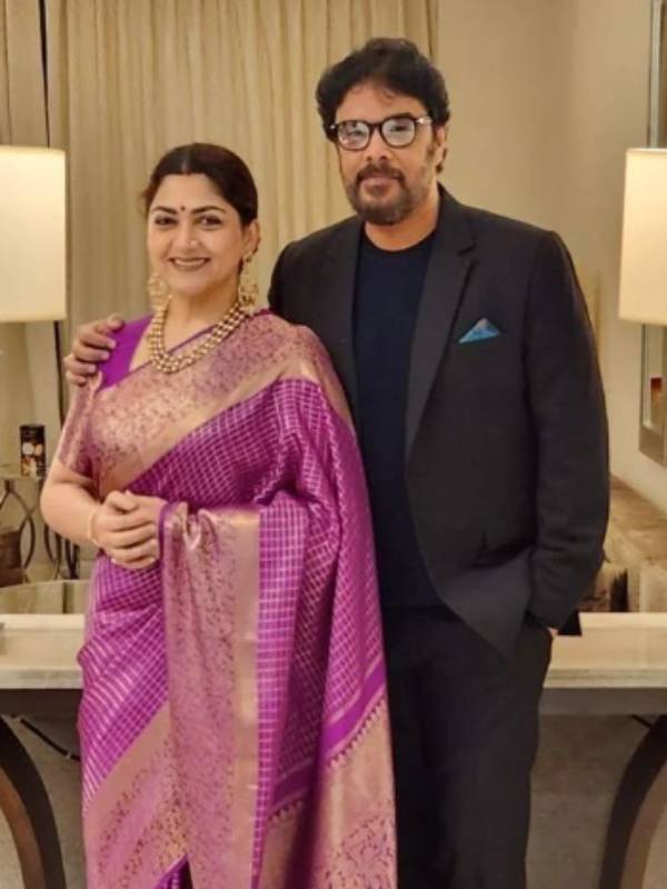 சுந்தர் சியுடன் புகைப்படங்களை பகிர்ந்த குஷ்பூ