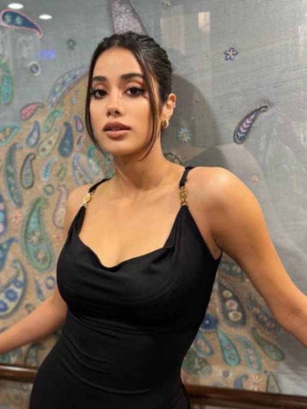 வசீகரமான முன்னழகு