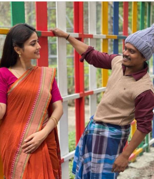 அடுத்தடுத்த கெட்டப்புகள் அடுத்தடுத்த கெட்டப்புகள்