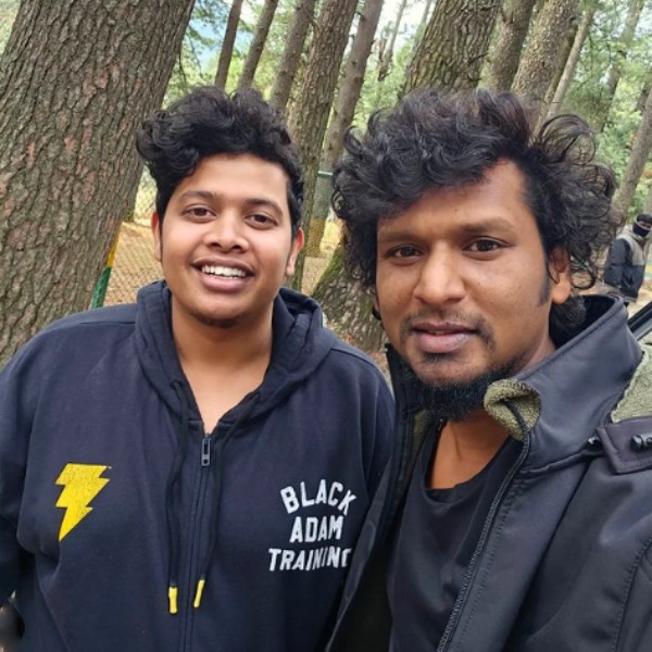 லோகேஷ் உடன் செல்ஃபி லோகேஷ் உடன் செல்ஃபி