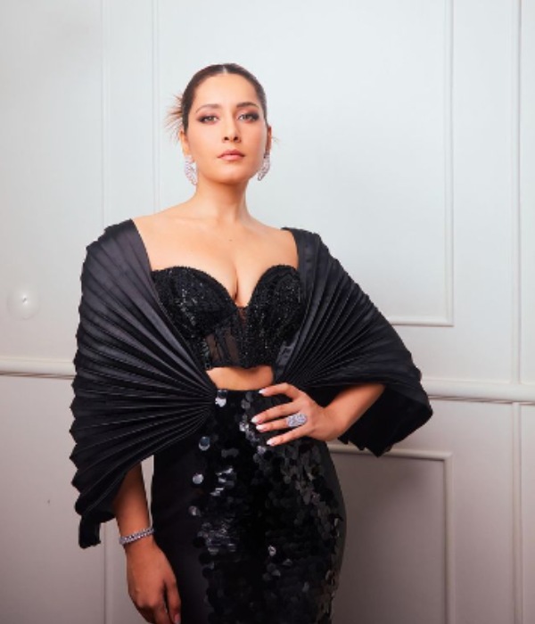 எகிறுது லைக்ஸ் 