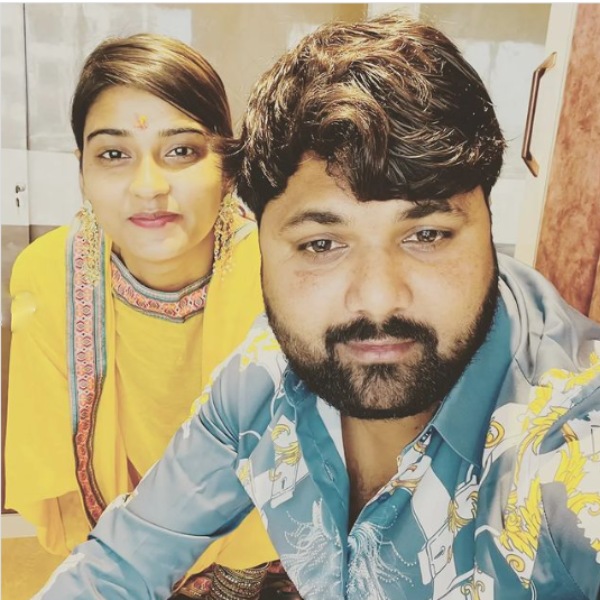 பாடகர்கள் தான் காரணம் பாடகர்கள் தான் காரணம்