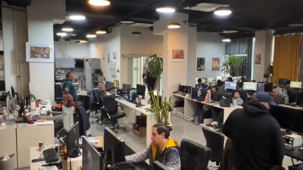 உருவாக்கத்திலும் பிரம்மாண்டம் 