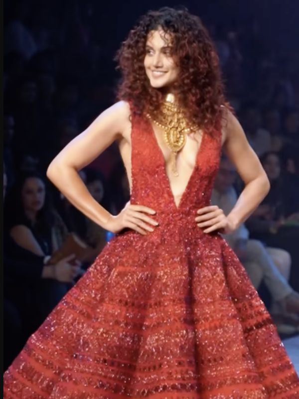 விளம்பரத்திற்காக இப்படியா?